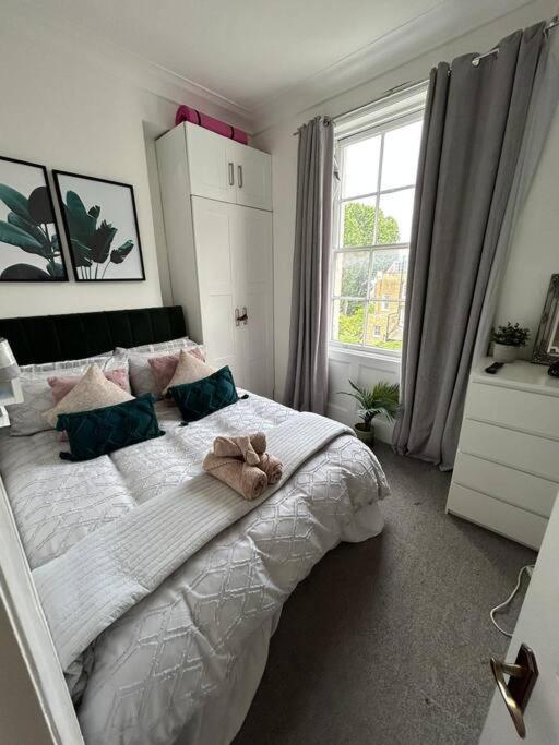 One Bedroom Flat In The Heart Of Islington Лондон Экстерьер фото